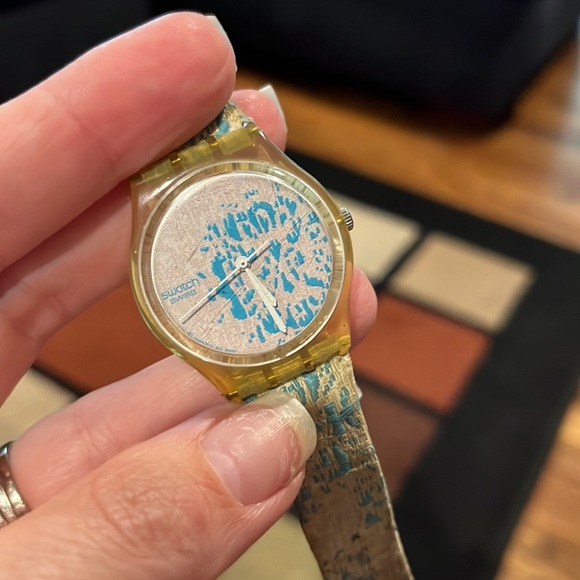 Vintage Swatch Watch Blue Pearl Brocade Floral Cloth Band - Picture 2 of 4